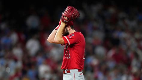 The Angels wave a white flag on their season, reportedly placing 6 players on waivers